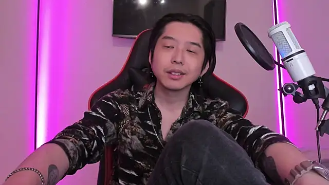 wexlee7 online show from October 2025 02:04:02 PM