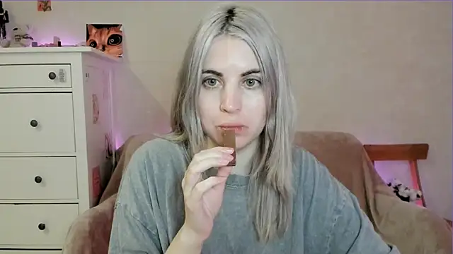 pawpaws online show from April 2026 01:32:02 PM