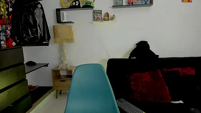 Snapshot of Tom_Krakow chatting on January 2025 07:03:01 PM Tom Krakow online show from January 2025 07:03:01 PM