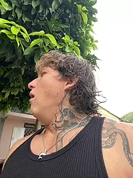 Snapshot of Tom_Krakow chatting on March 2025 09:00:02 PM Tom Krakow online show from March 2025 09:00:02 PM