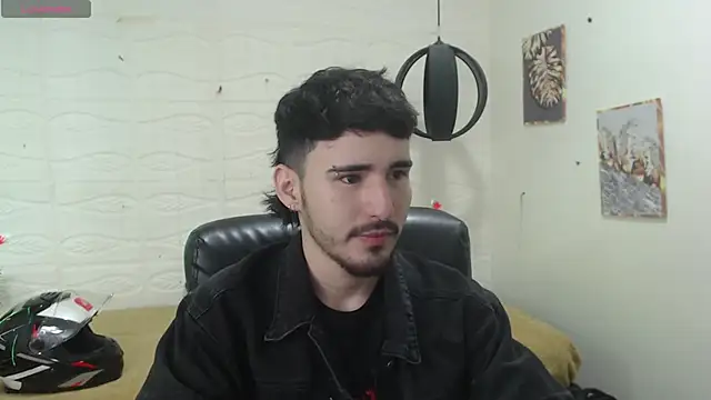 DmitriSanders online show from December 2024 12:28:01 PM