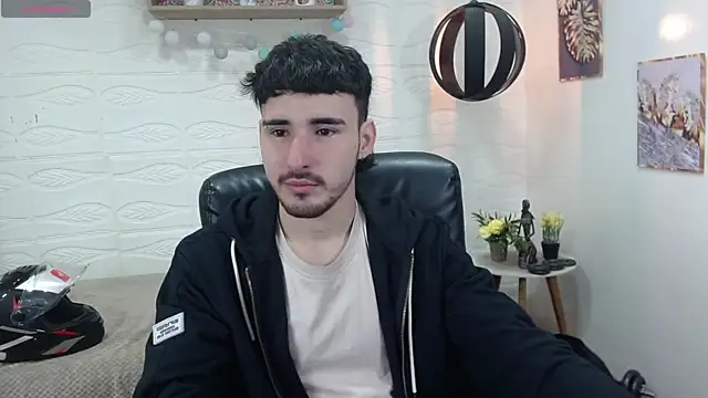 DmitriSanders online show from January 2025 05:06:01 PM