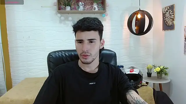 DmitriSanders online show from March 2025 08:22:01 PM