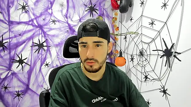 DmitriSanders online show from October 2025 12:11:02 AM