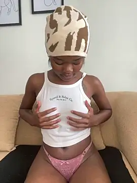 Snapshot of Grusha19 chatting on October 2025 10:21:02 AM Grusha19 online show from October 2025 10:21:02 AM