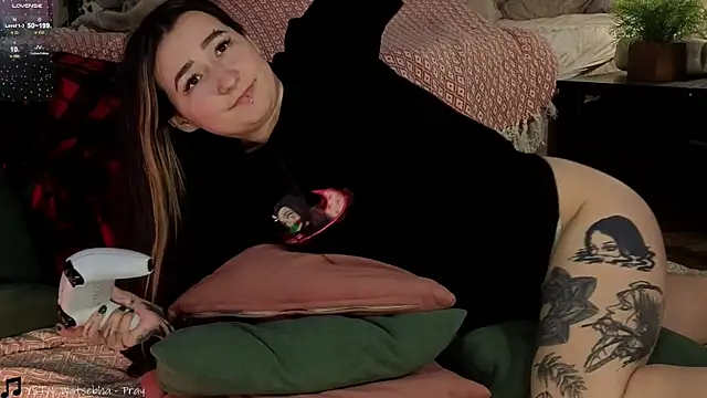 Megan  Hart online show from December 2024 01:58:01 AM