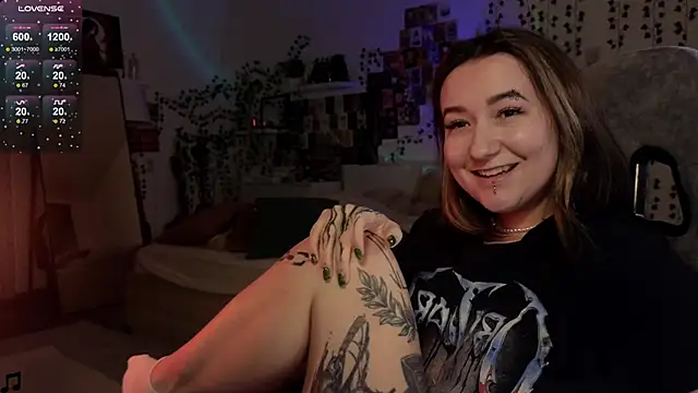 Megan  Hart online show from January 2025 12:01:01 AM