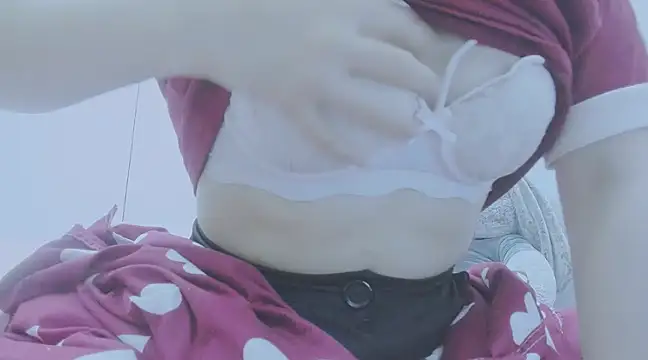 Linh diudang online show from February 2025 03:06:02 AM