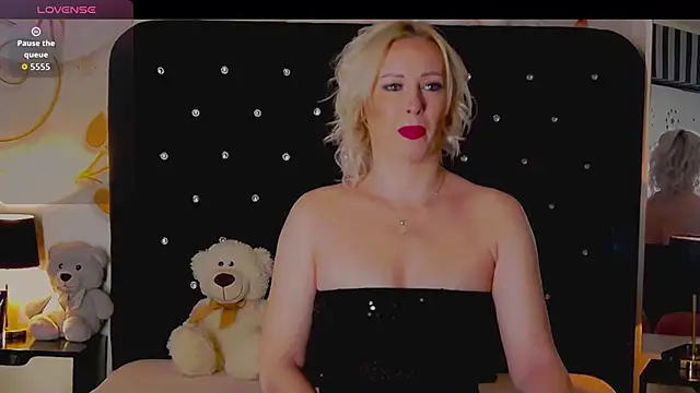 OliviaShaw23 online show from January 2026 09:42:01 PM