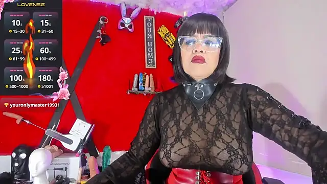 jena derboo online show from November 2025 10:26:01 AM