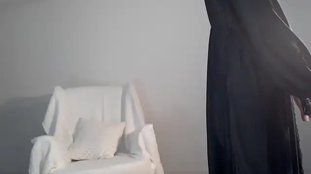 Lily 0000 online show from February 2025 07:25:02 PM