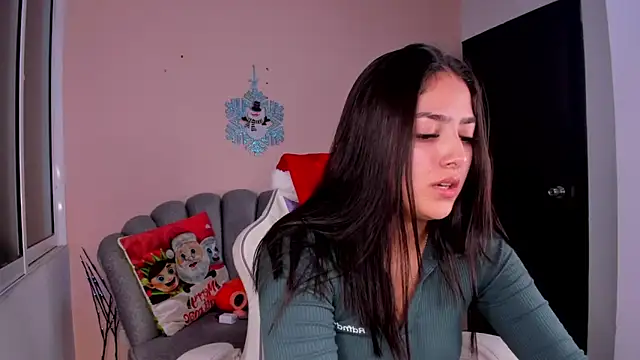 lili turner online show from December 2024 12:15:02 AM