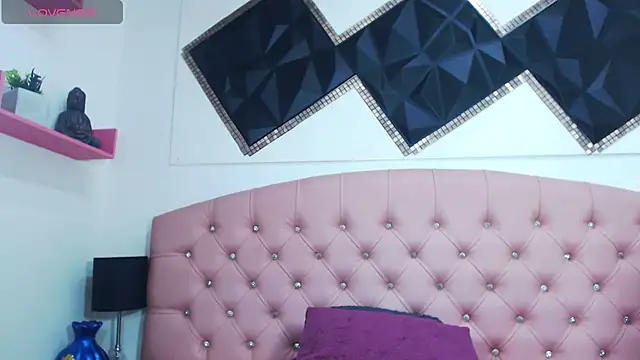 andrea safeira doll online show from March 2025 08:28:01 PM