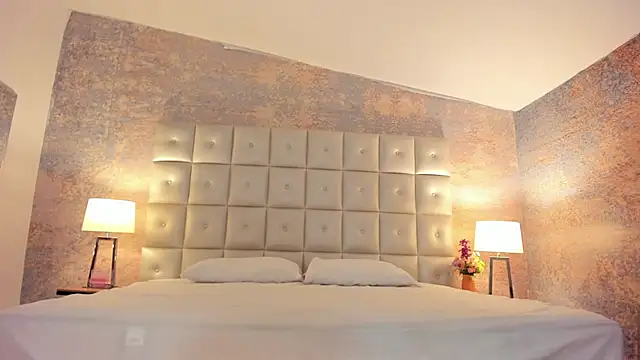 Lezy  online show from March 2026 07:42:01 PM