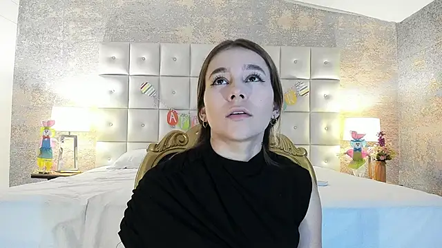 Lezy  online show from April 2026 07:40:02 PM