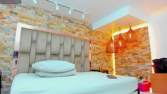 Snapshot of karla_dunn chatting on February 2025 02:03:02 AM karla dunn online show from February 2025 02:03:02 AM