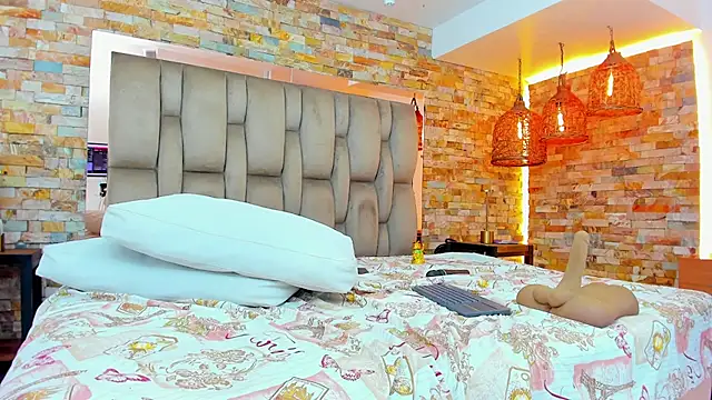 Snapshot of karla_dunn chatting on February 2025 11:04:02 PM karla dunn online show from February 2025 11:04:02 PM