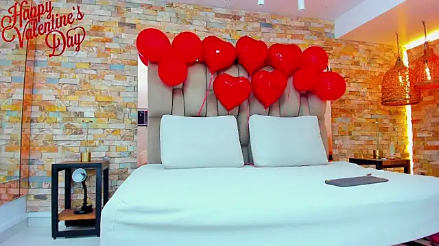 Snapshot of karla_dunn chatting on February 2025 08:37:01 PM karla dunn online show from February 2025 08:37:01 PM