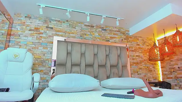 Snapshot of karla_dunn chatting on September 2025 08:31:02 PM karla dunn online show from September 2025 08:31:02 PM