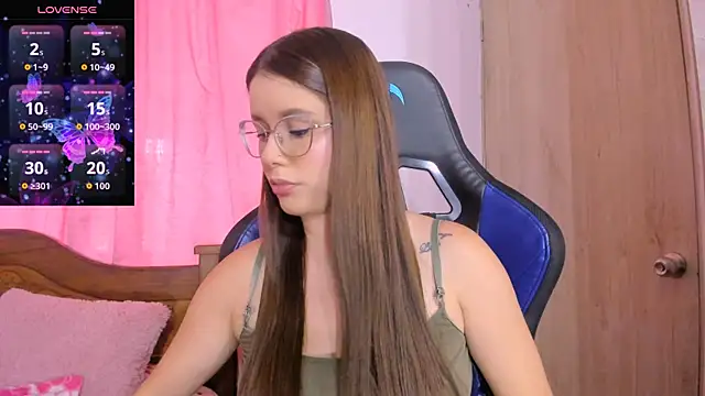 ParisShayk online show from September 2025 05:57:02 PM