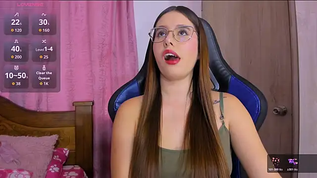 ParisShayk online show from November 2025 06:17:01 PM