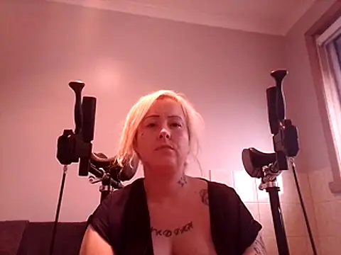 mollymay69 online show from February 2026 07:34:01 AM