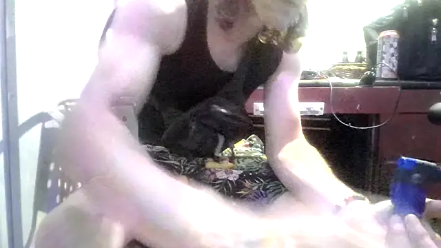 Dogz n daugthers online show from May 2026 10:00:02 PM