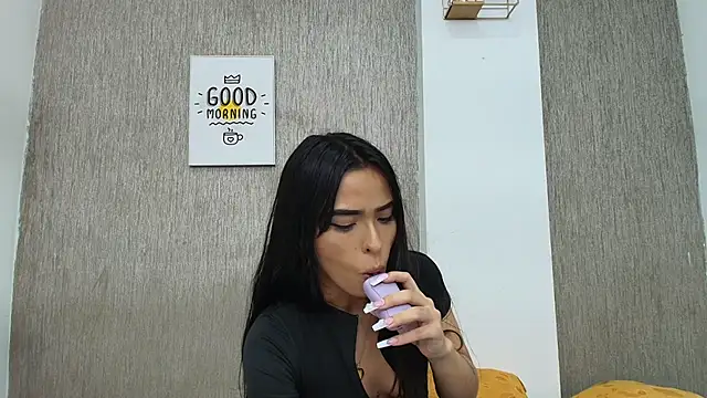 Cloeandtyfanny online show from February 2025 06:40:01 AM