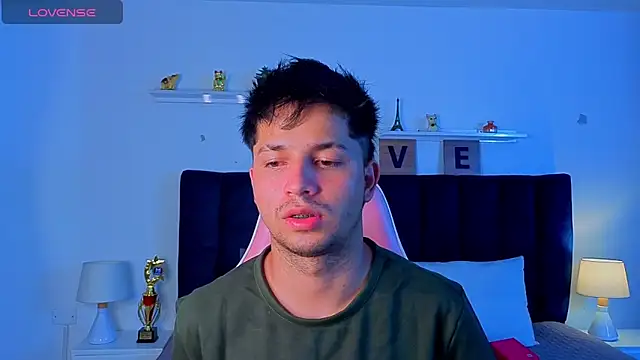 Issac james  online show from April 2026 03:35:01 AM