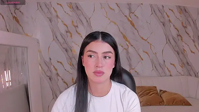 PaulinaSantos  online show from September 2025 05:07:01 PM