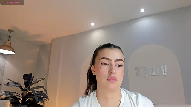 PaulinaSantos  online show from March 2026 07:35:01 PM