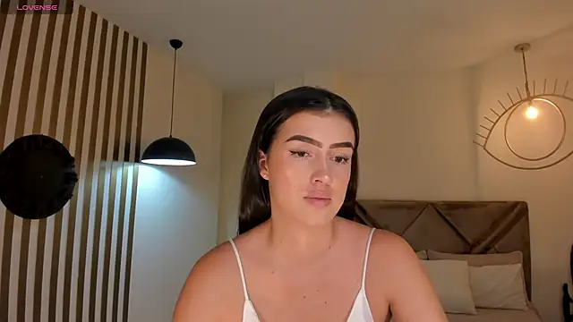 Snapshot of PaulinaSantos_ chatting on April 2026 06:24:02 PM PaulinaSantos online show from April 2026 06:24:02 PM