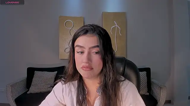 Snapshot of PaulinaSantos_ chatting on May 2026 01:16:02 PM PaulinaSantos online show from May 2026 01:16:02 PM