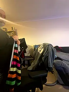 LondonTeffy online show from December 2024 10:29:01 PM