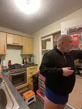 LondonTeffy online show from March 2025 10:20:02 PM