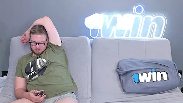 Ksenny online show from December 2024 03:55:01 PM