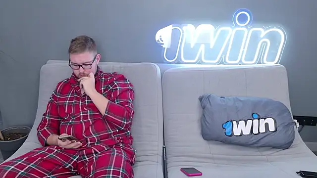 Ksenny online show from February 2025 03:48:01 AM