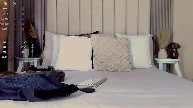 romina-brunette online show from March 2025 12:37:02 PM