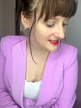 victoirenextdoor online show from October 2025 05:35:01 PM