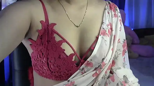 Black cat cutie online show from October 2025 04:37:02 AM