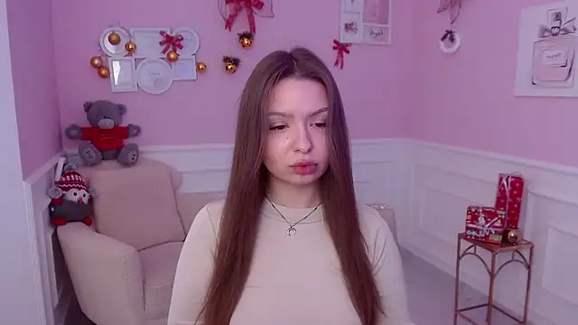 LucySkilar online show from December 2024 05:33:02 AM