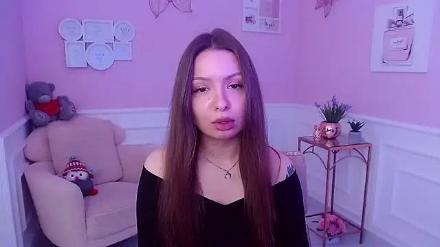 LucySkilar online show from January 2025 05:34:01 AM