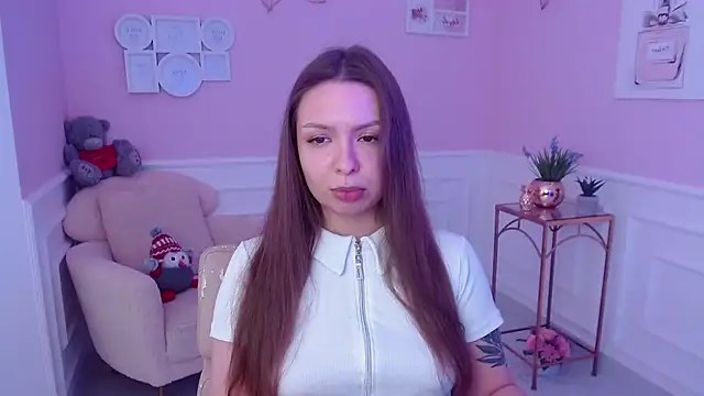 LucySkilar online show from January 2025 11:28:01 AM