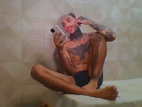 PitbullDiablo1 online show from November 2025 04:06:02 AM