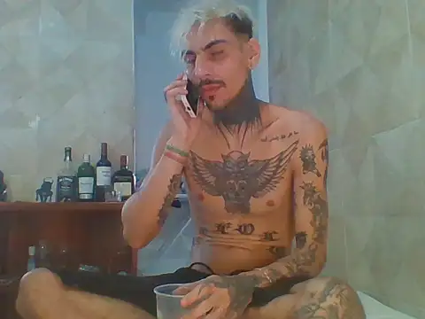 PitbullDiablo1 online show from November 2025 08:56:01 PM