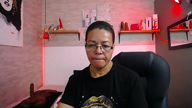 MaturePure online show from October 2025 08:31:01 PM