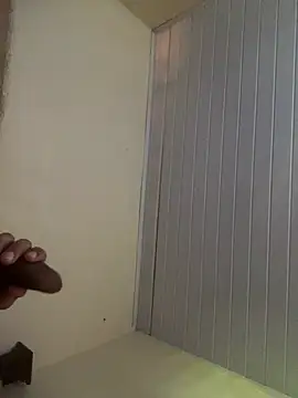 mfloressd14 online show from April 2026 01:34:02 PM