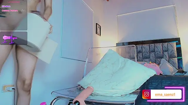 ema  saenz online show from February 2025 08:39:01 PM