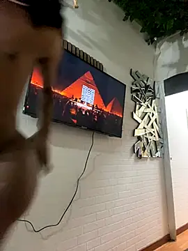 tamarabigass1 online show from November 2025 03:28:01 AM