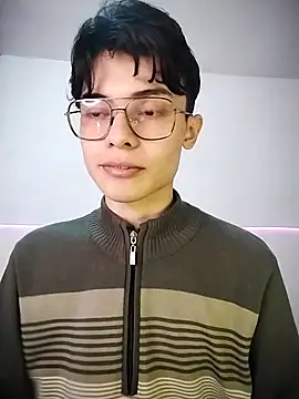 Dmitri Aksnes online show from November 2025 09:39:01 PM